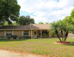 Pre-foreclosure in  MEREDITH DR Valrico, FL 33594