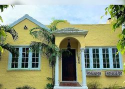Pre-foreclosure in  CONNISTON RD West Palm Beach, FL 33405