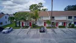 Pre-foreclosure in  POOLSIDE DR Lake Worth, FL 33463