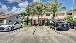 Pre-foreclosure in  POOLSIDE DR Lake Worth, FL 33463