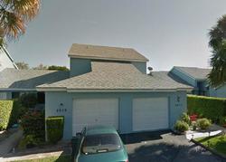 Pre-foreclosure in  ISLAND CLUB CIR W Lake Worth, FL 33462