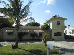 Pre-foreclosure in  LONGWOOD RD West Palm Beach, FL 33409