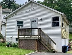 Pre-foreclosure in  BUCKNELL TRL Hopatcong, NJ 07843