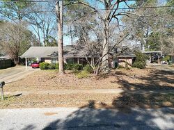 Pre-foreclosure in  CROYDON RD Montgomery, AL 36109