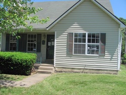 Pre-foreclosure in  AUSTIN DR Radcliff, KY 40160