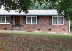 Pre-foreclosure in  LOU DR Gastonia, NC 28052