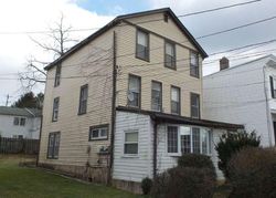 Pre-foreclosure in  HARDING AVE Morton, PA 19070