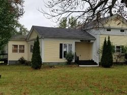 Pre-foreclosure in  HARRIS RD Waterport, NY 14571