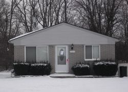 Pre-foreclosure in  WAKEDON ST Southfield, MI 48033