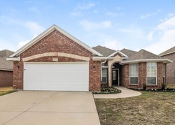 Pre-foreclosure in  ARROYO LN Fort Worth, TX 76126