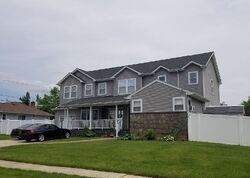 Pre-foreclosure in  IRIS DR Bellmore, NY 11710