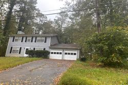 Pre-foreclosure in  BOGGS DR Stone Mountain, GA 30087