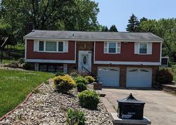 Pre-foreclosure in  MARIE DR Gibsonia, PA 15044