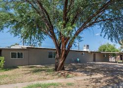 Pre-foreclosure in  E KINGSTON DR Tucson, AZ 85710