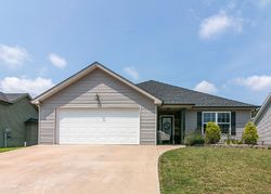 Pre-foreclosure in  FREEDOM DR Clarksville, TN 37042