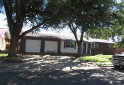 Pre-foreclosure in  NW 12TH PL Andrews, TX 79714