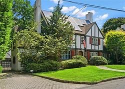 Pre-foreclosure Listing in HIGHLAND CIR BRONXVILLE, NY 10708