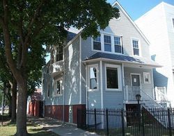 Pre-foreclosure in  W PALMER ST Chicago, IL 60647