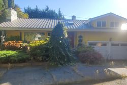 Pre-foreclosure in  9TH AVE NE Seattle, WA 98125