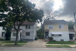 Pre-foreclosure in  N 25TH ST Milwaukee, WI 53209