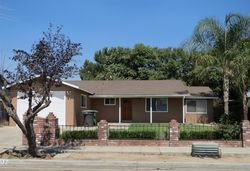 Pre-foreclosure Listing in E CYPRESS AVE PARLIER, CA 93648