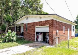 Pre-foreclosure in  BANBURY RD Jacksonville, FL 32211