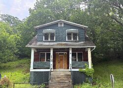Pre-foreclosure in  GEPHART DR Cumberland, MD 21502