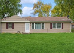 Pre-foreclosure in  LAKEWOOD DR Antioch, IL 60002