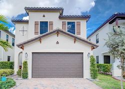 Pre-foreclosure in  W 99TH PL Hialeah, FL 33018