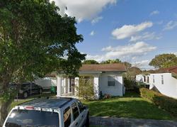 Pre-foreclosure in  SW 39TH TER Miami, FL 33155