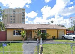 Pre-foreclosure in  NW 18TH TER Miami, FL 33125
