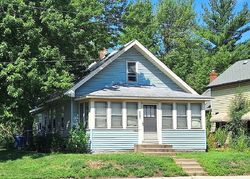 Pre-foreclosure in  UNIVERSITY AVE NE Minneapolis, MN 55413
