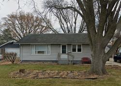 Pre-foreclosure in  3RD AVE SW Rochester, MN 55902