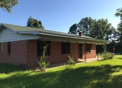 Pre-foreclosure in  LUNATI RD Holly Springs, MS 38635