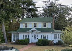 Pre-foreclosure in  HOWARD ST Vineland, NJ 08360