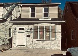 Pre-foreclosure in  ROMBOUTS AVE Bronx, NY 10466