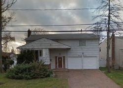 Pre-foreclosure Listing in MILBURN AVE BALDWIN, NY 11510