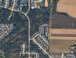 Pre-foreclosure in  CEDAR RUN DR Jackson, WI 53037