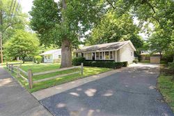 Pre-foreclosure in  S NEW YORK AVE Evansville, IN 47714