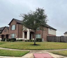 Pre-foreclosure in  HANNAH CREEK CT Houston, TX 77089