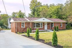 Pre-foreclosure in  SAWYER DR Murfreesboro, TN 37129