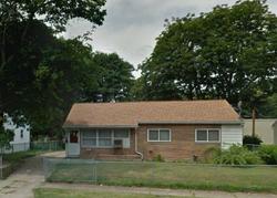 Pre-foreclosure in  FREDERICK BLVD Akron, OH 44320