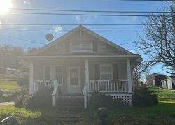 Pre-foreclosure in  MOUNT MORRIS RD Waynesburg, PA 15370
