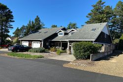 Pre-foreclosure in  DORCAS LN Manzanita, OR 97130