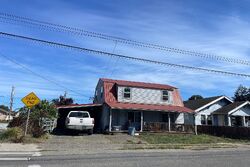 Pre-foreclosure in  S 10TH ST Coos Bay, OR 97420