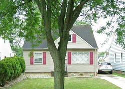 Pre-foreclosure in  RAYMOND ST Maple Heights, OH 44137
