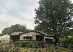 Pre-foreclosure in  BAKER HILL RD Columbus, OH 43207
