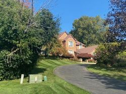 Pre-foreclosure in  CHESTNUT RUN DR Bloomfield Hills, MI 48302