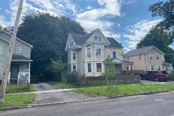 Pre-foreclosure in  SABINE ST Syracuse, NY 13204