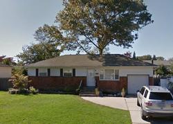Pre-foreclosure in  W 15TH ST Deer Park, NY 11729